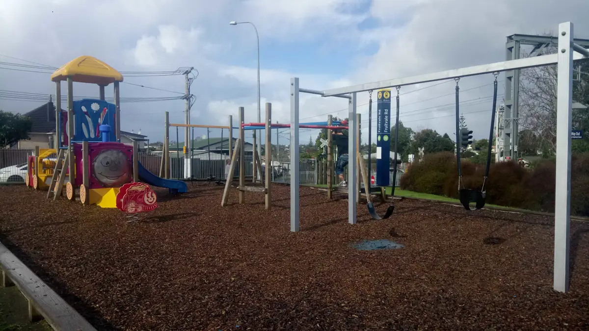 Mason Park playground photo