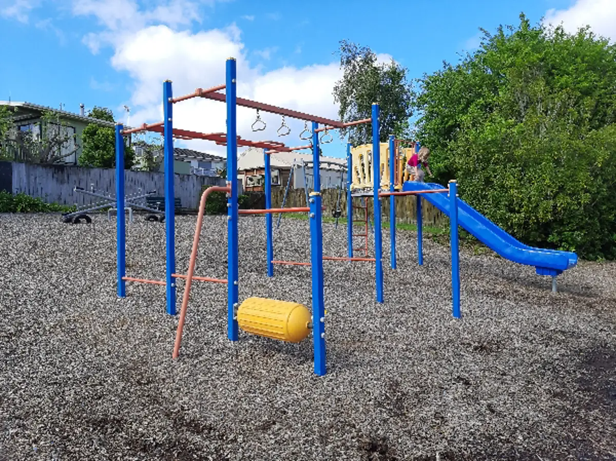 Devonshire Reserve playground photo
