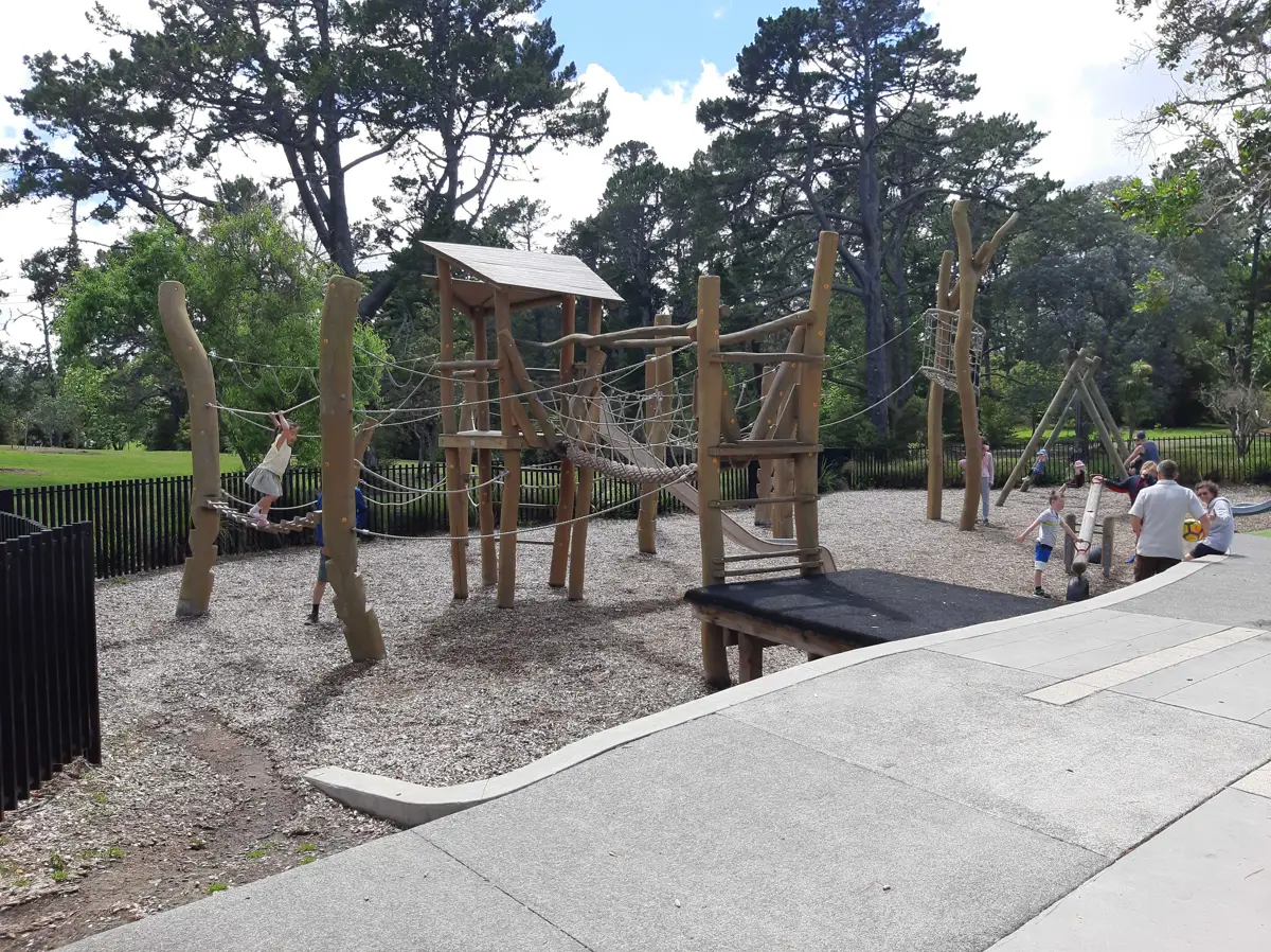 Photo of Craigavon Park by thecyberpr