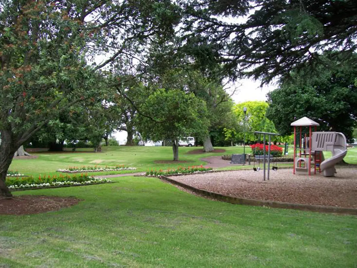 Outhwaite Park playground photo