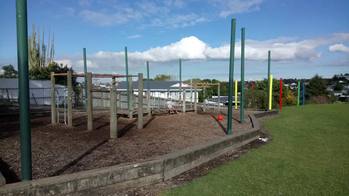 Glenfield Primary School playground photo