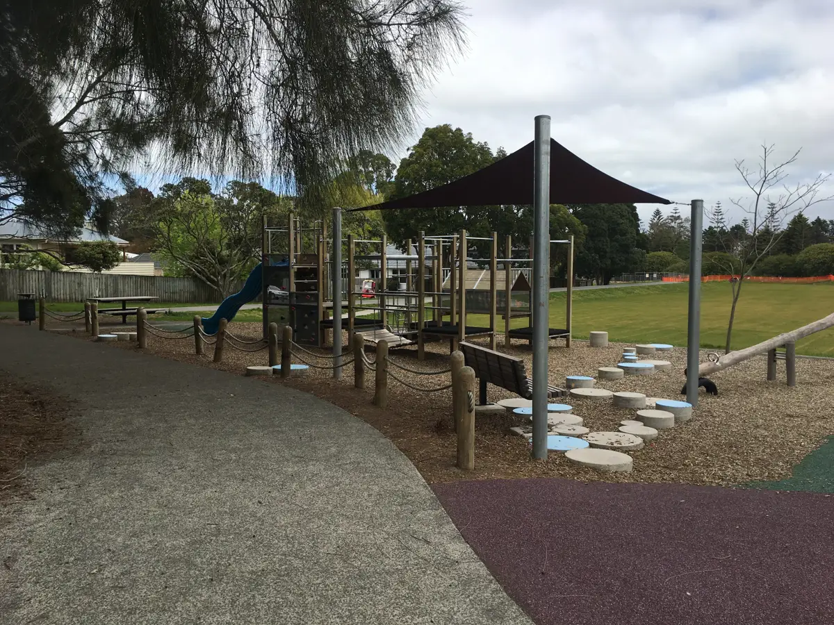 Sunnynook Park playground photo