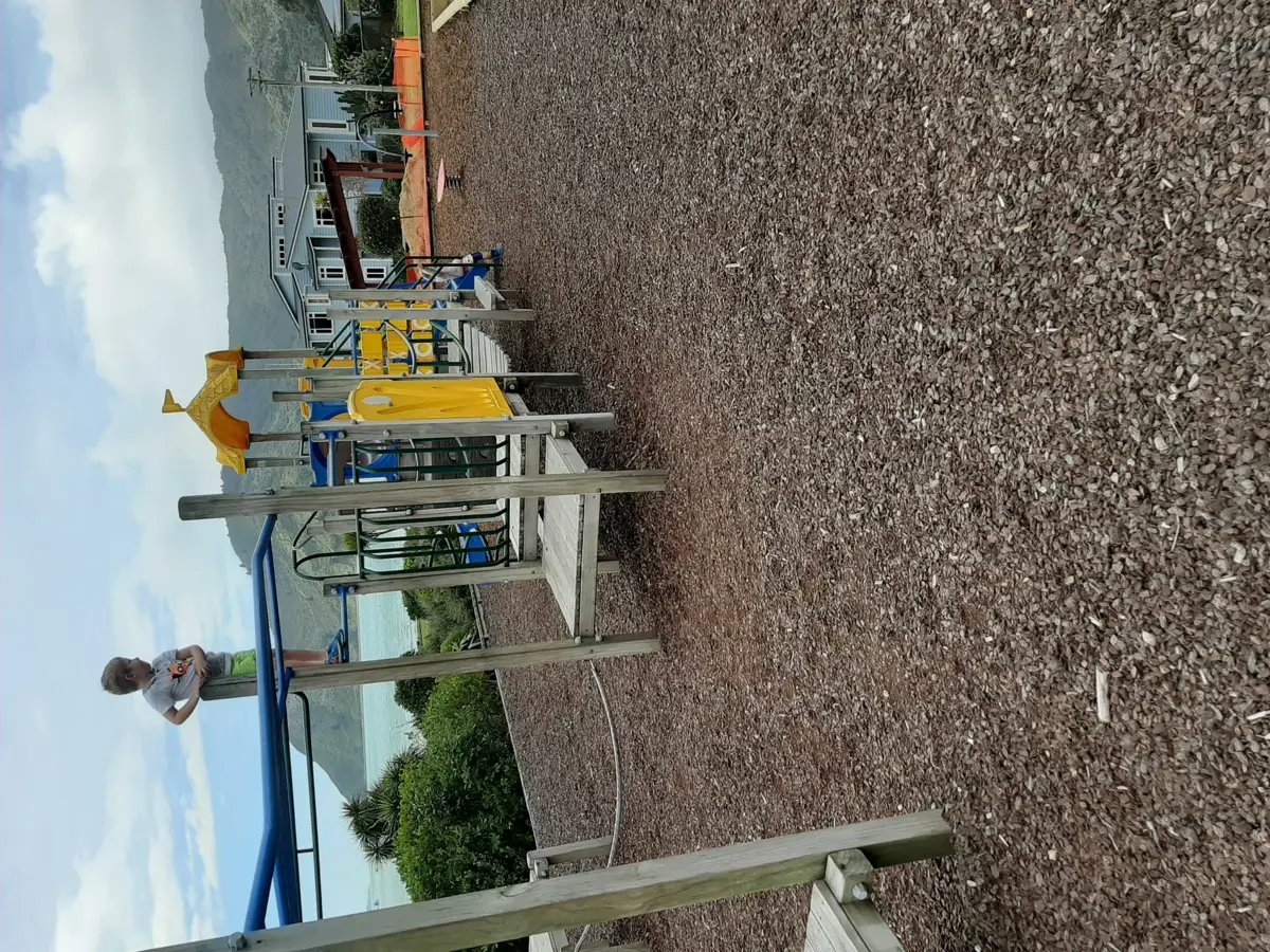 Photo of Tunnicliff Reserve by SamA