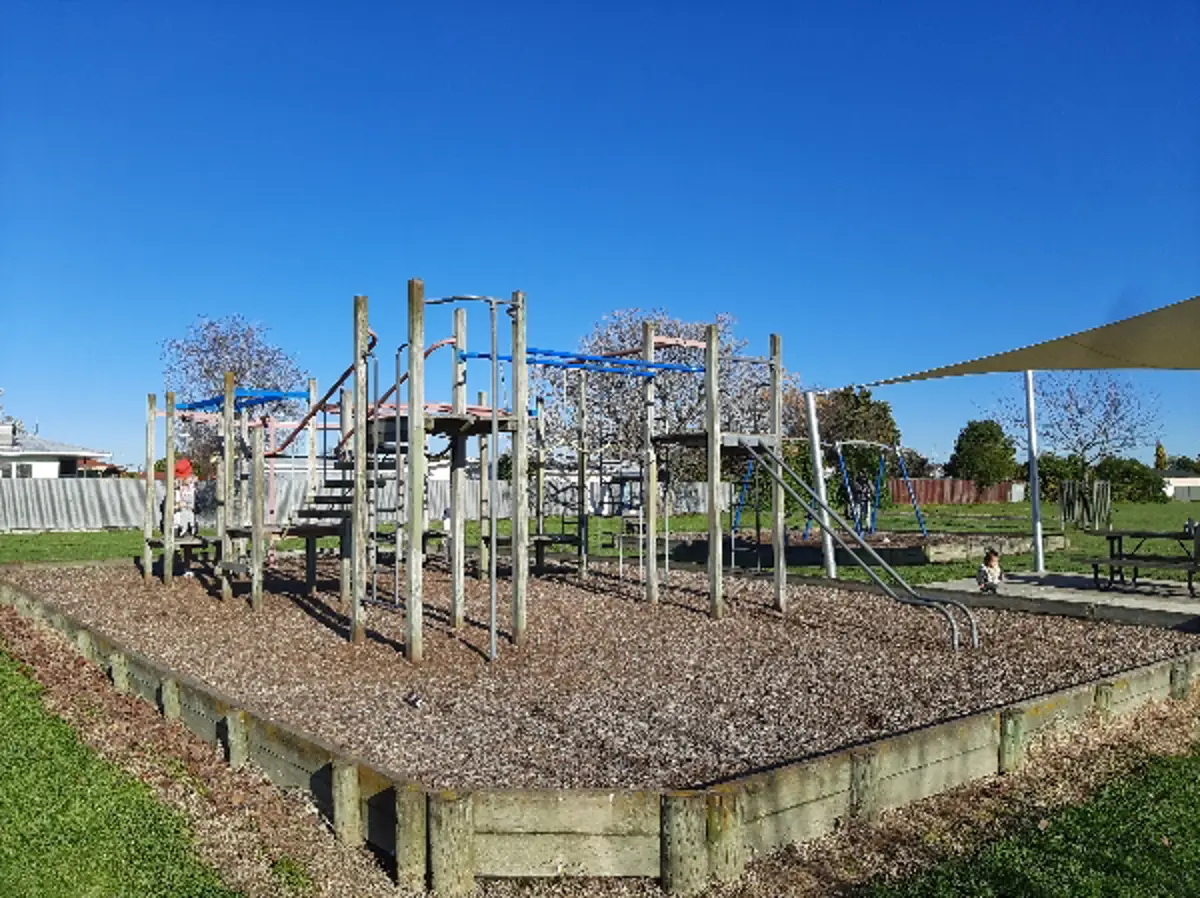 Allen Berry Avenue Reserve playground photo