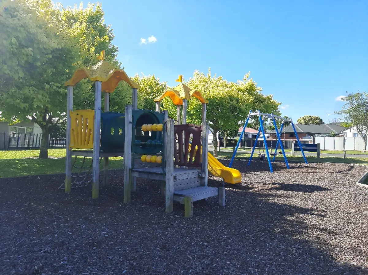 Ruru Avenue Playground playground photo