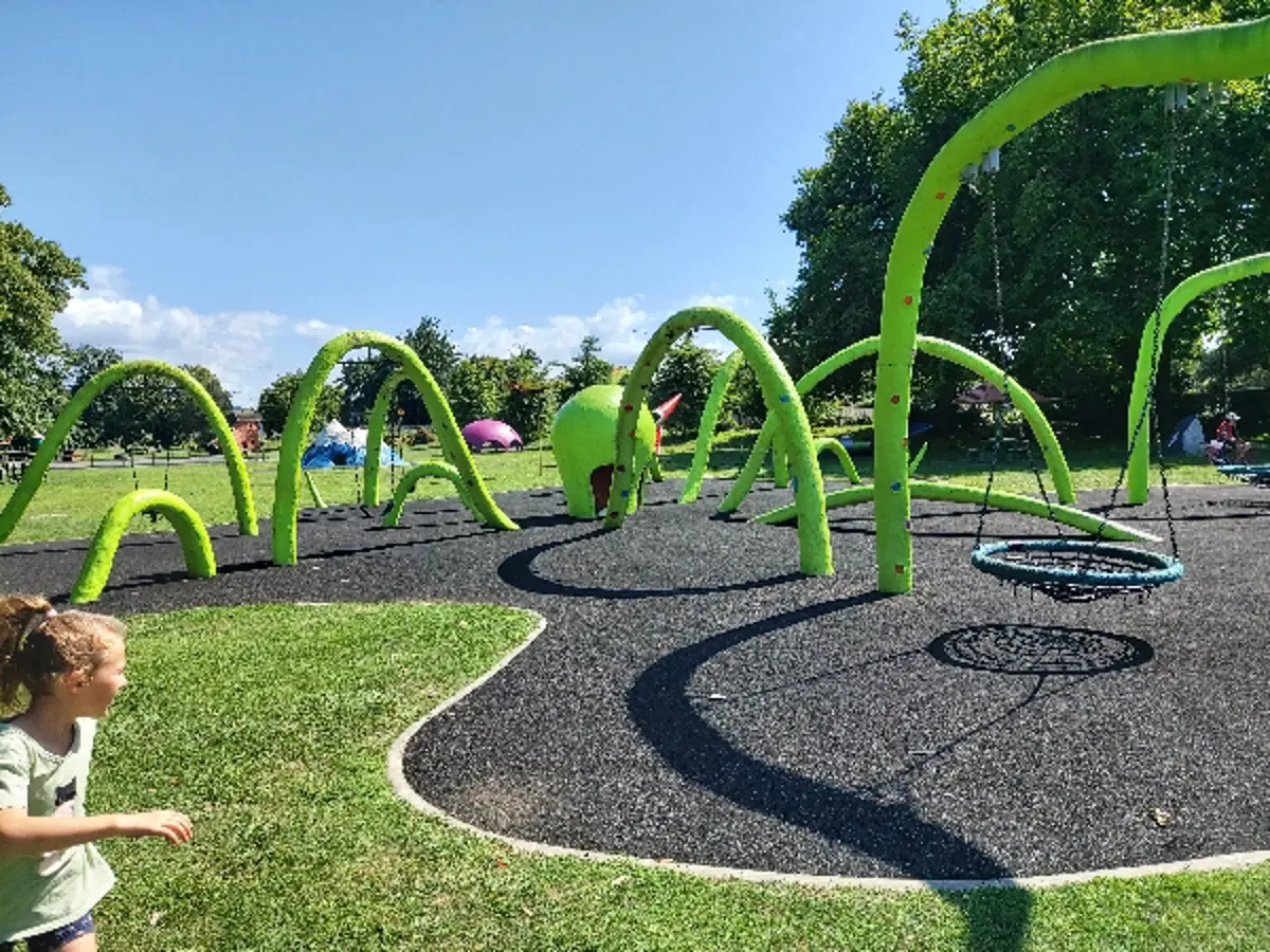 Photo of Kowhai Park (Anzac Parade) by SheenaT