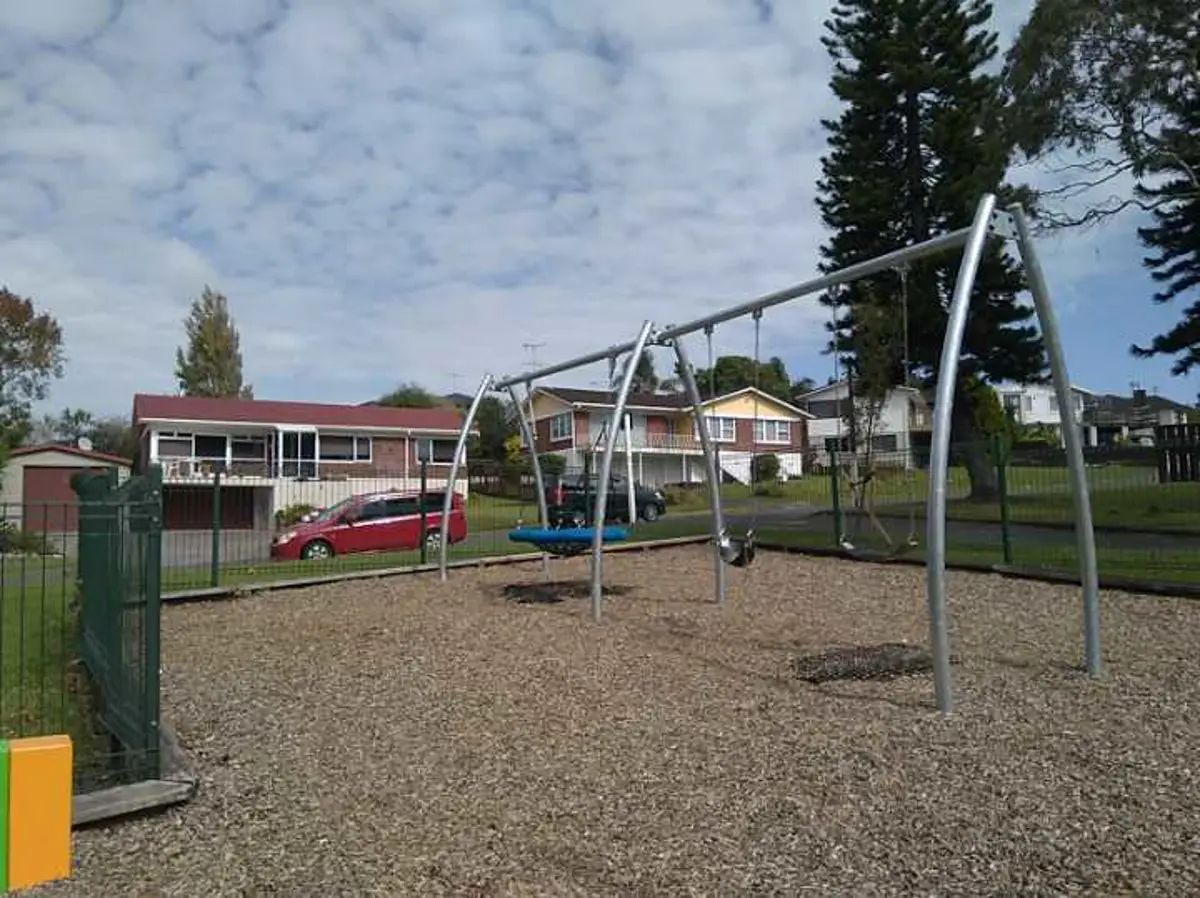 Photo of Blyton Lane Playground by OlayaN