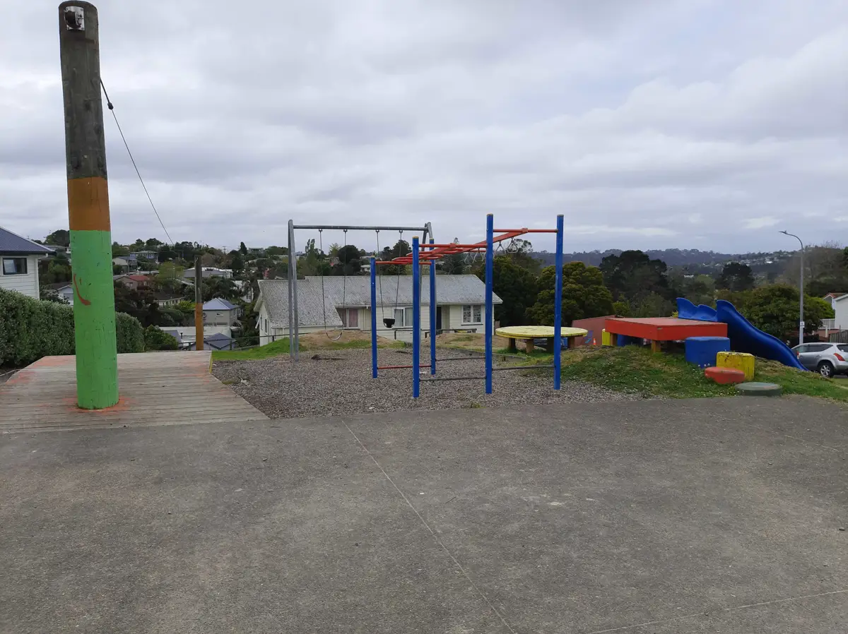 Taurus Crescent Reserve playground photo
