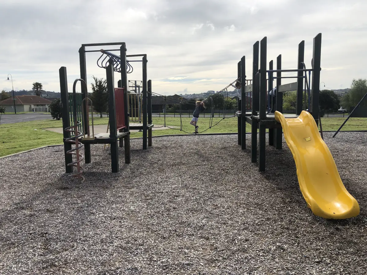 Photo of Robin Brooke Drive Playground by chatrbox