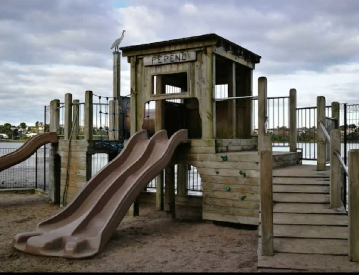 Panmure Basin Foreshore playground photo