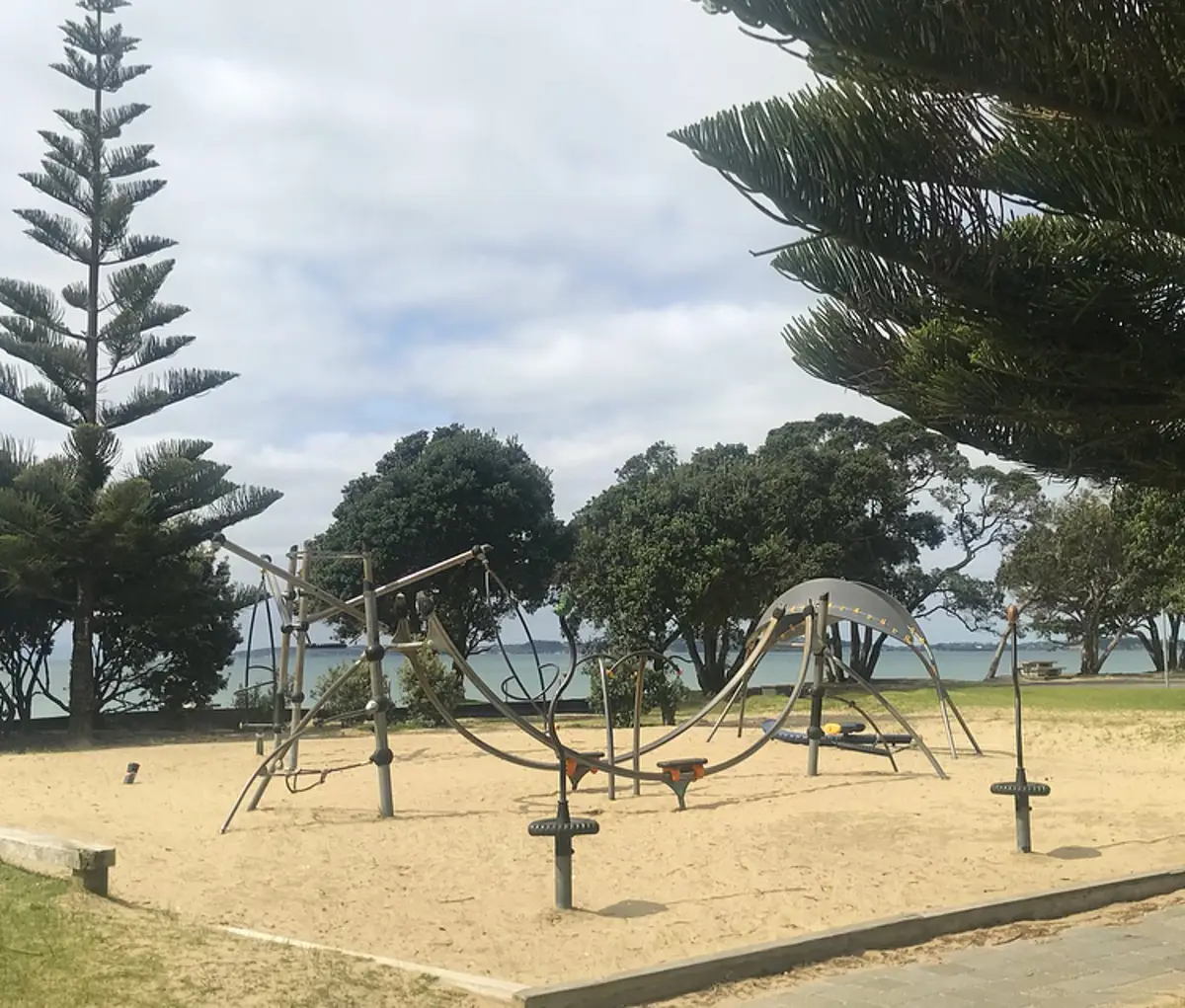 Orewa Recreation Reserve Centre playground photo