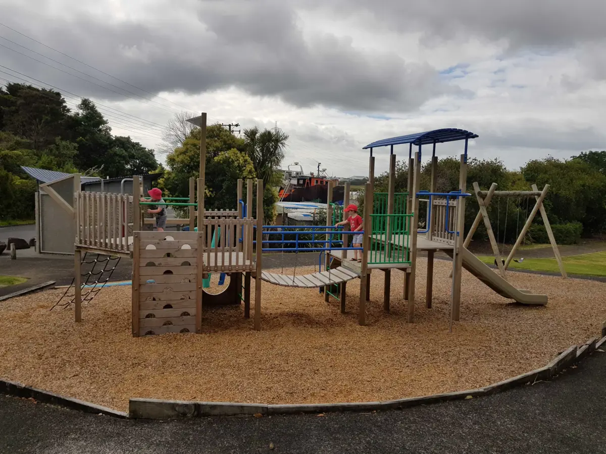 Bridge Ave Reserve playground photo
