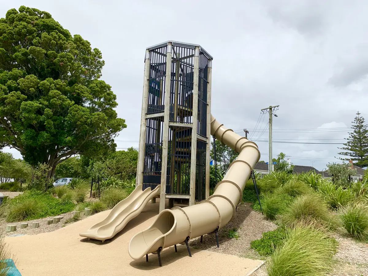 Waterview Reserve playground photo