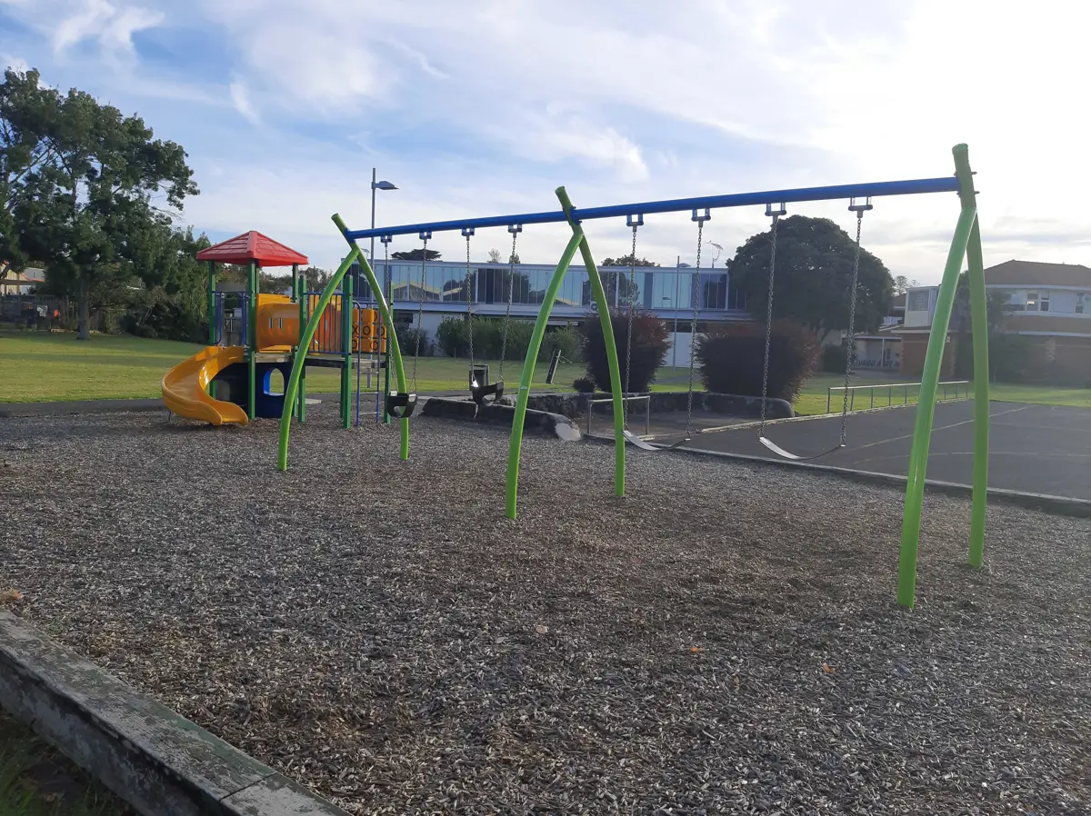Cadness Loop Reserve playground photo
