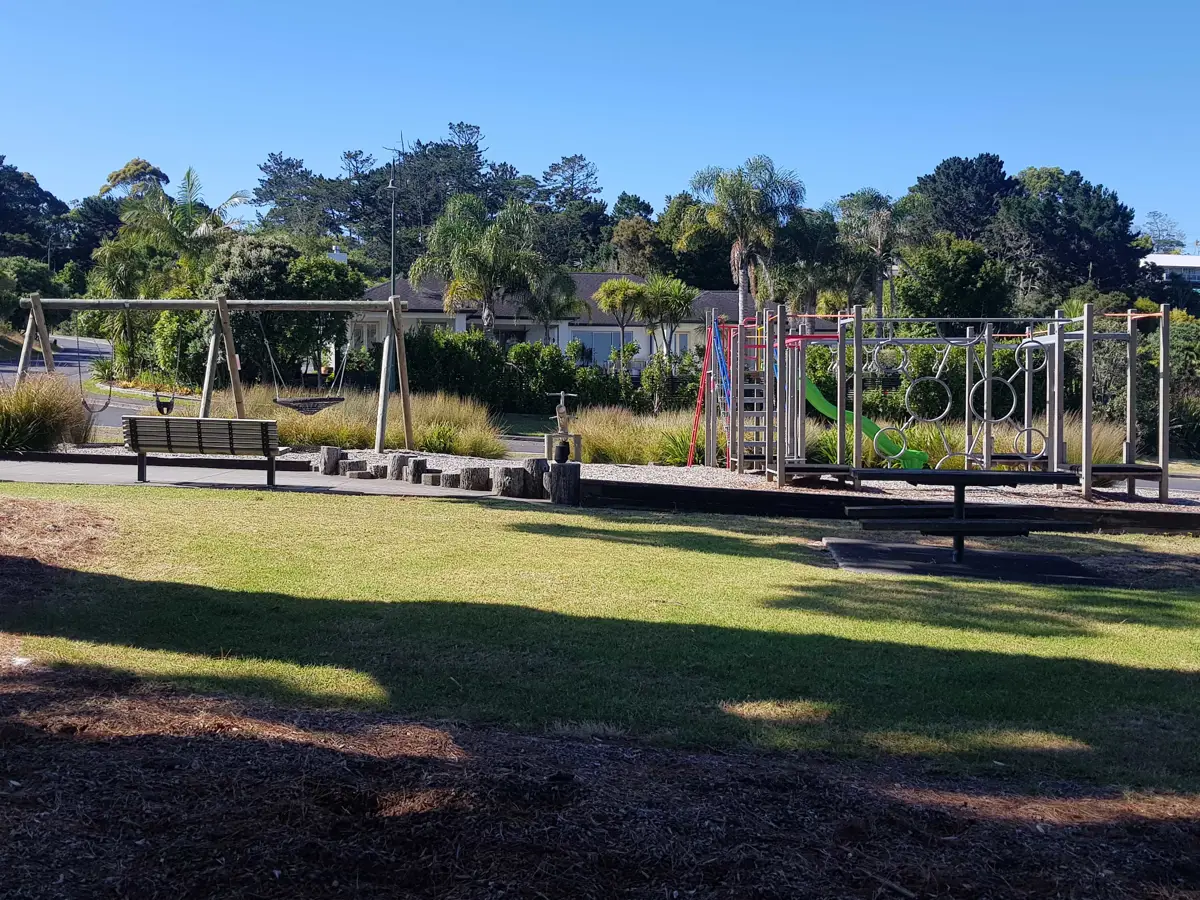 Photo of Shelter Drive Playground by FionaB